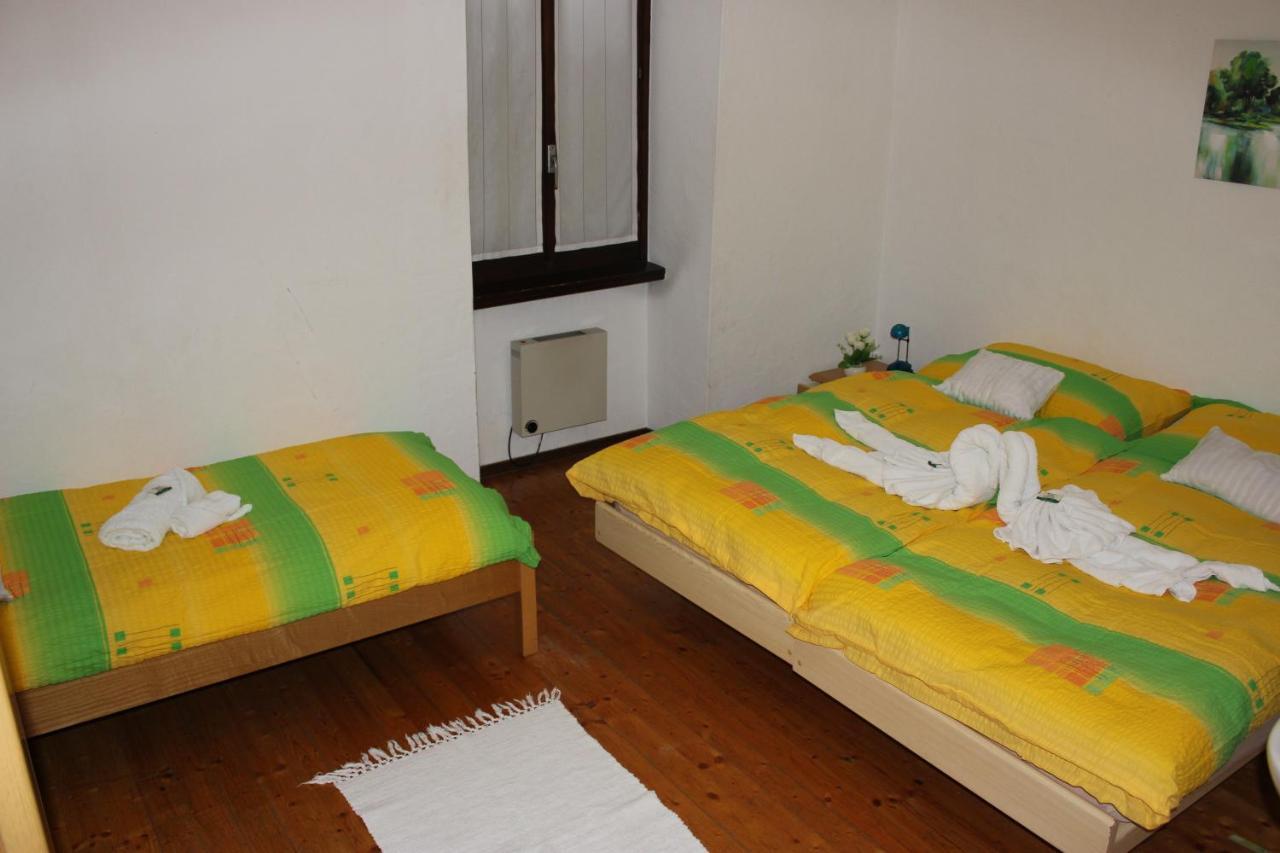Osteria Con Alloggio Ul Furmighin Morbio Inferiore Esterno foto